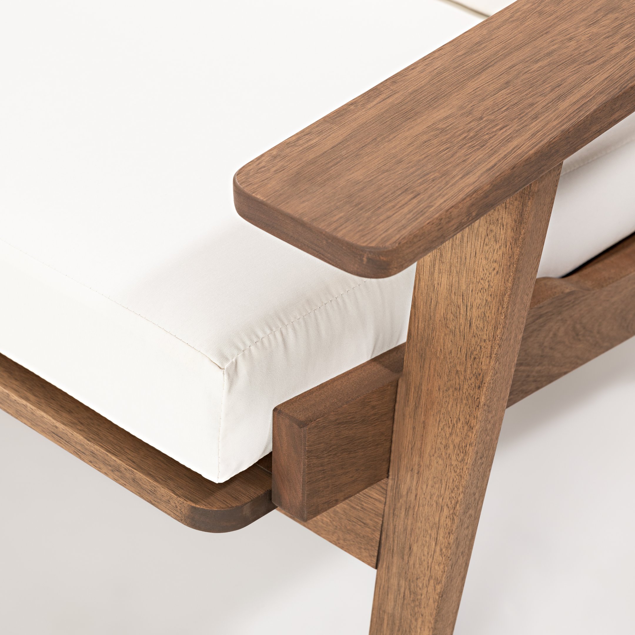 Sofá 3 Lugares em Madeira Maciça Lotus - 8